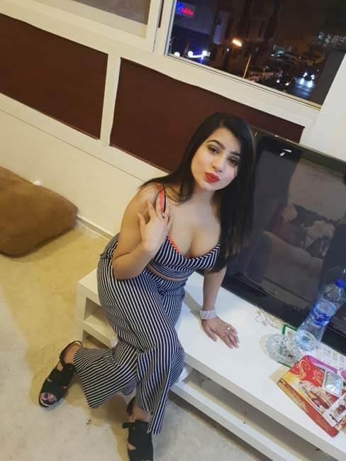 Escort Service Jahanvi In Noida